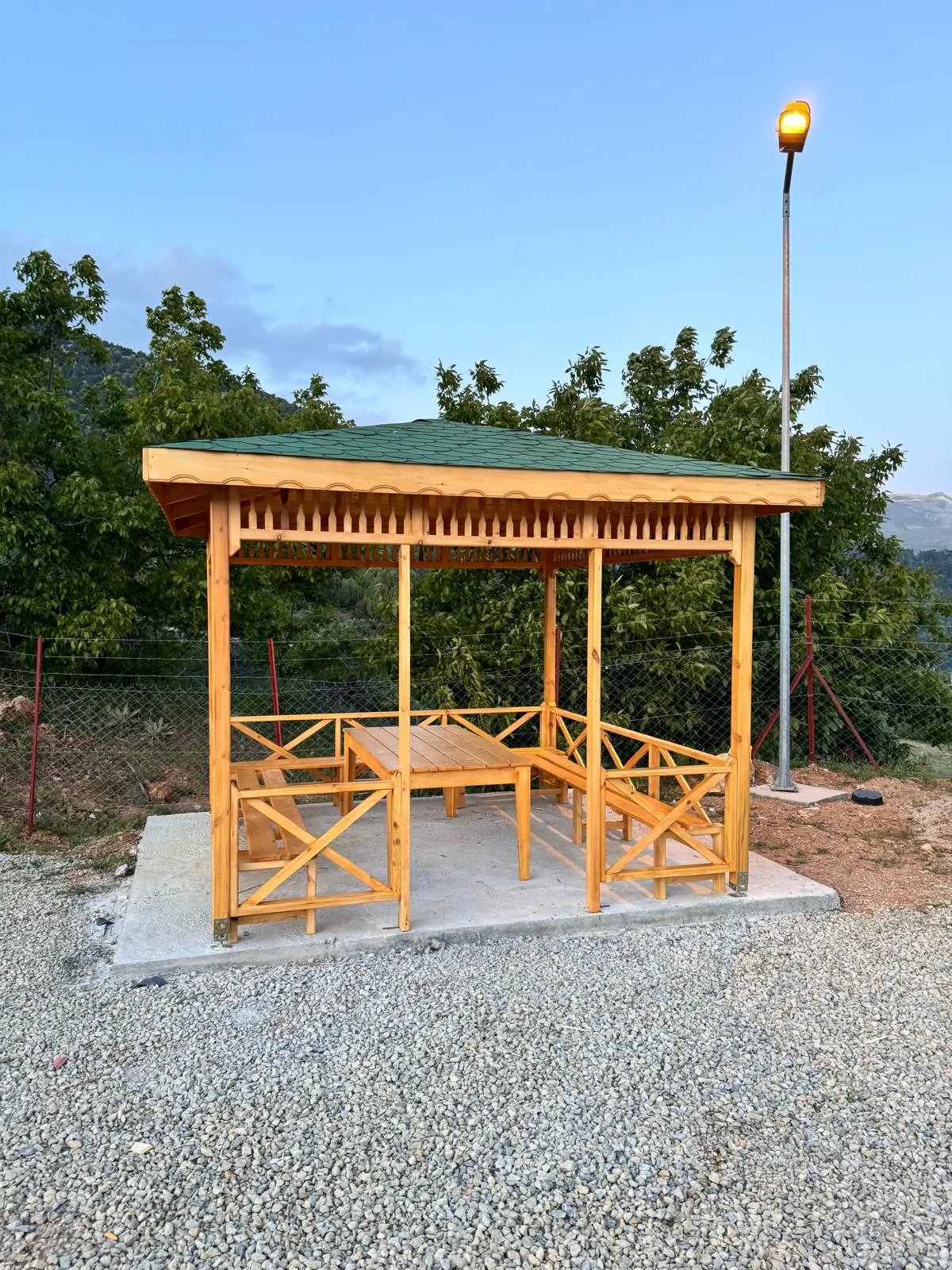 Shingle Çatılı Kamelya — Kamelya